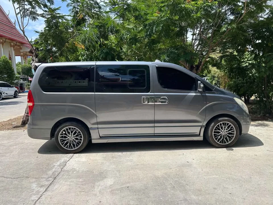 2011 Hyundai H-1 II 2