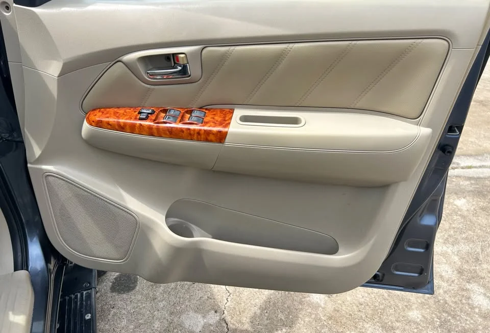 2005 Toyota Fortuner I 2