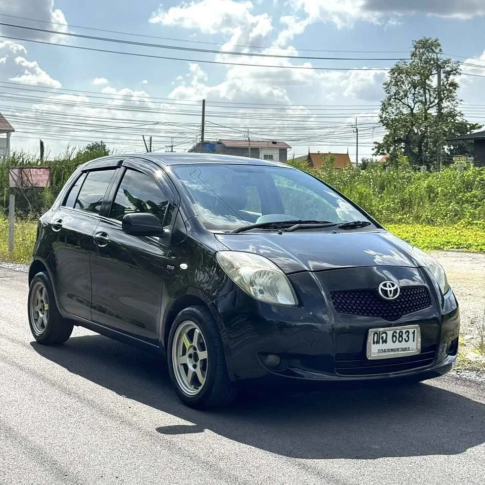 2008 Toyota Yaris II 2