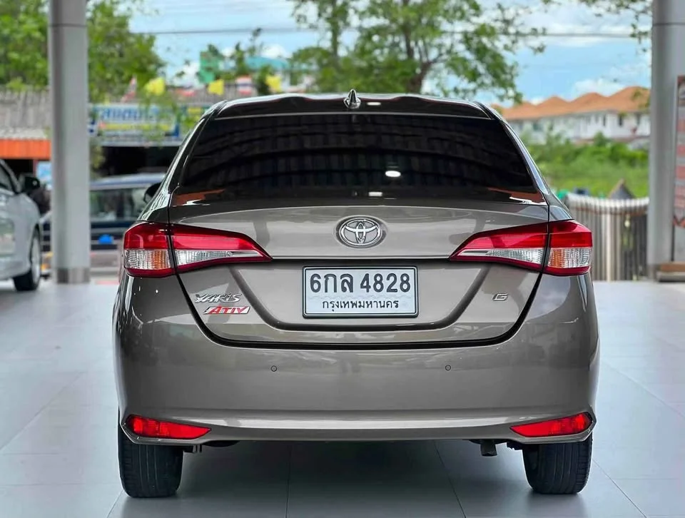 2017 Toyota Yaris ATIV III 2