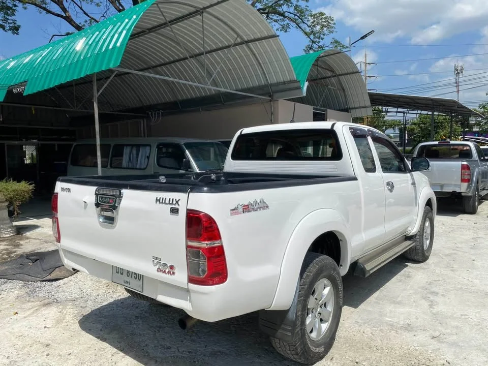 2013 Toyota Hilux VII 3