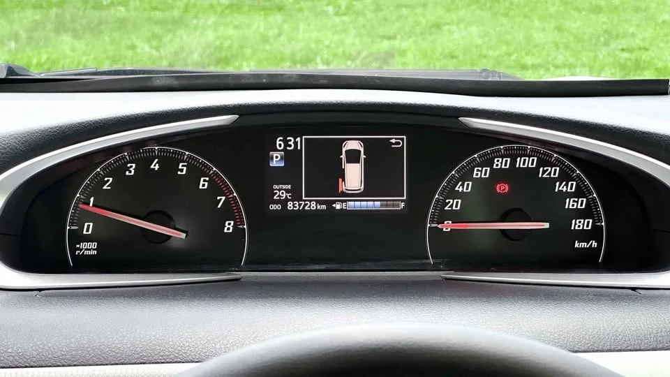 2016 Toyota Sienta II 2