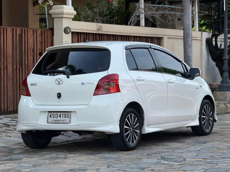 2007 Toyota Yaris II 3