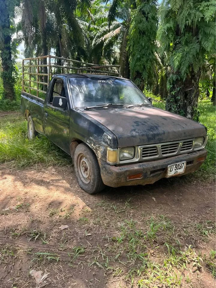 2026 Nissan Big M D21 3