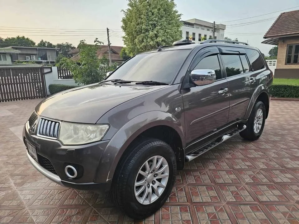 2014 Mitsubishi Pajero Sport II 2