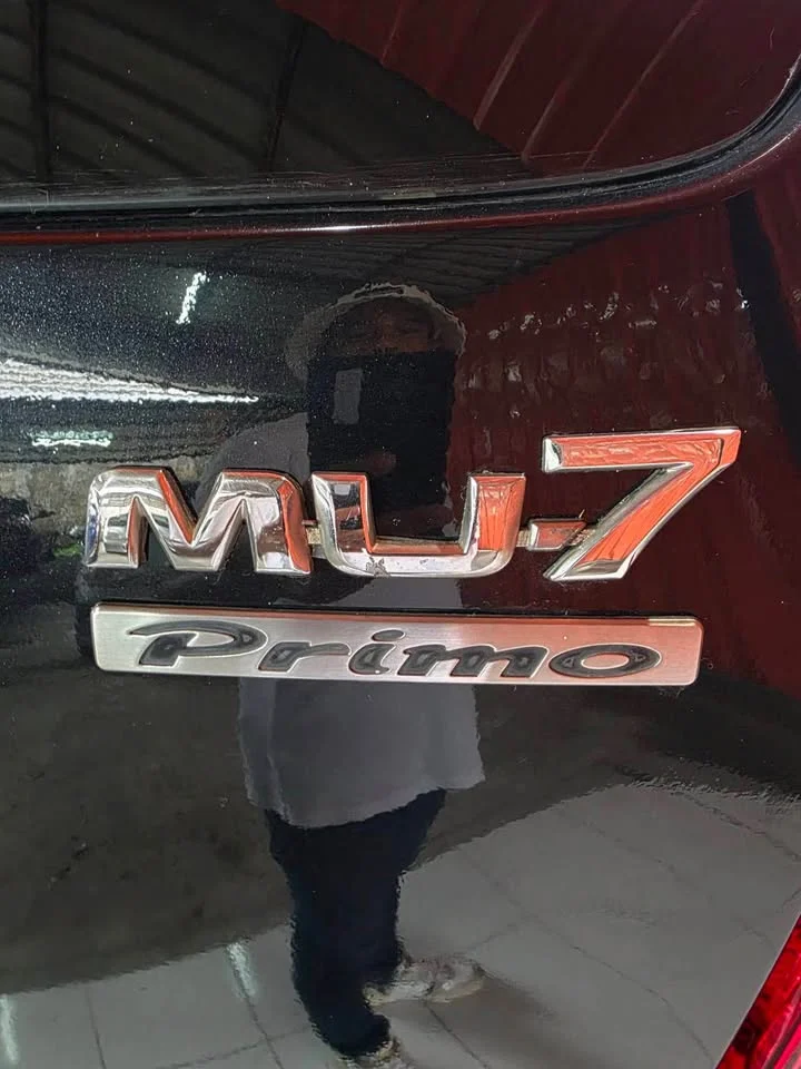 2006 Isuzu MU-7 2