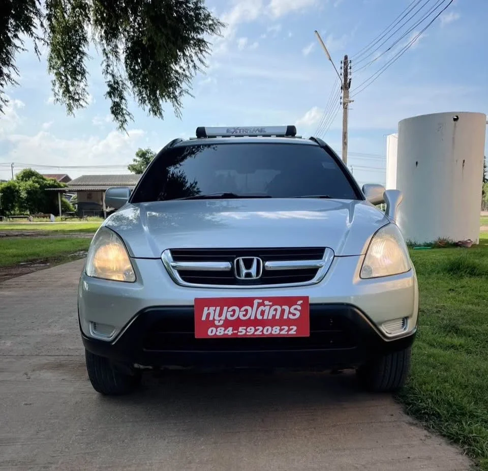 2002 Honda CR-V II 3