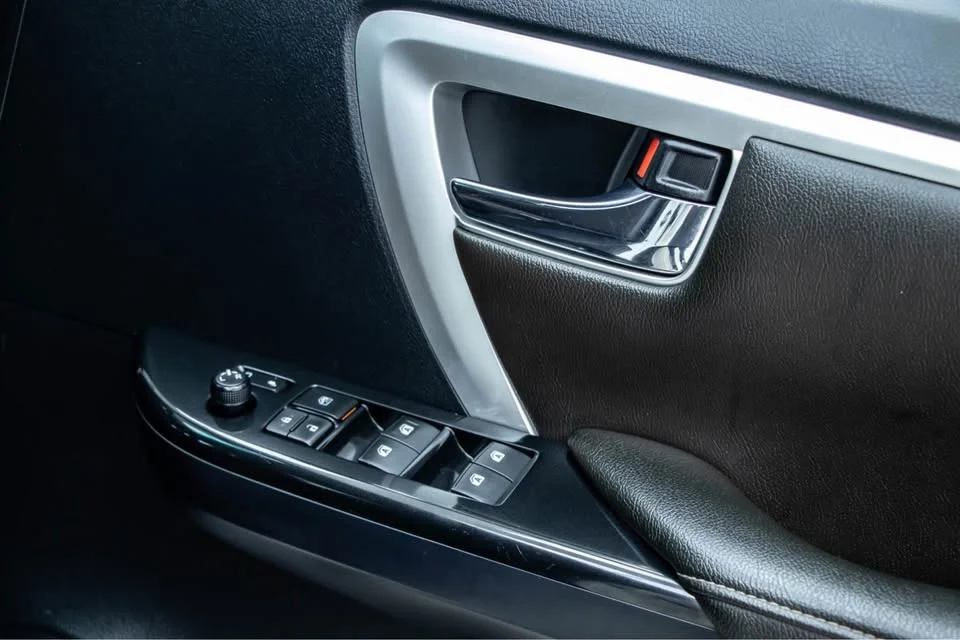 2019 Toyota Fortuner II 2