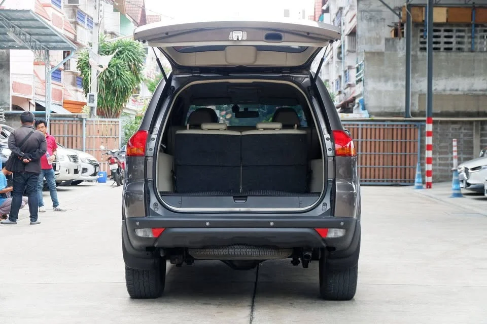 2011 Mitsubishi Pajero Sport II 3