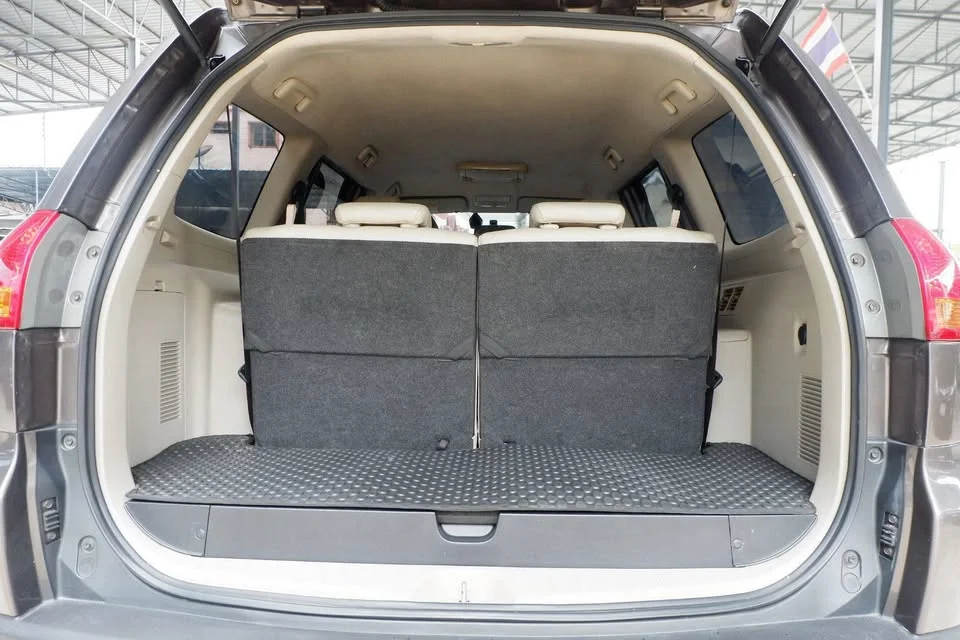 2011 Mitsubishi Pajero Sport II 2