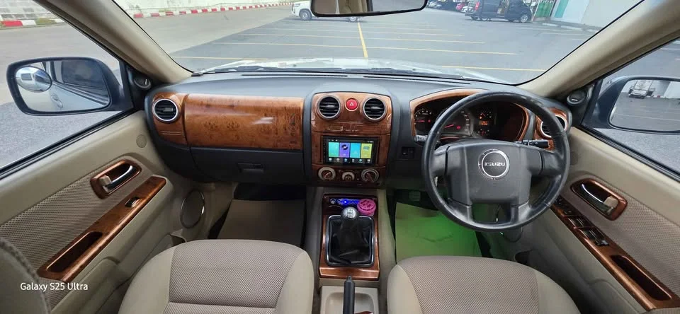 2010 Isuzu D-Max I 2
