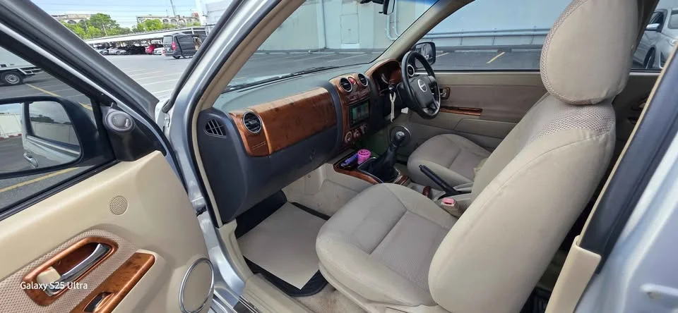 2010 Isuzu D-Max I 3