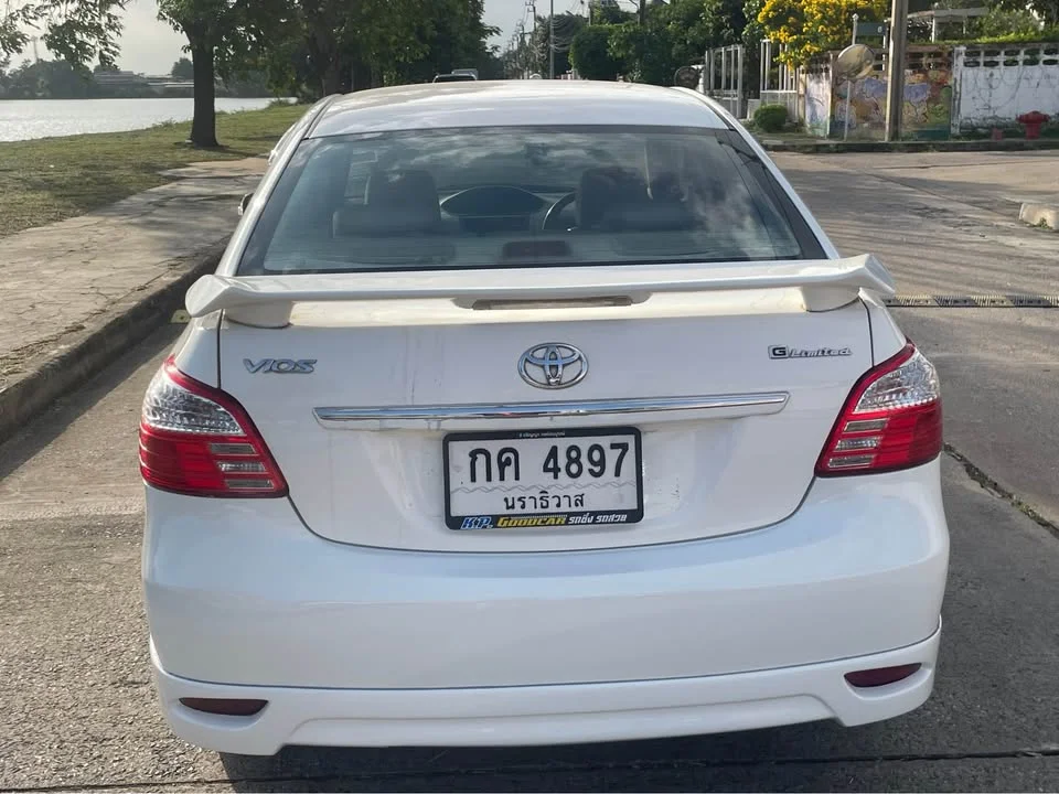 2010 Toyota Vios II 2