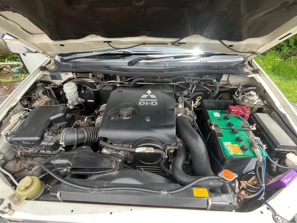 2011 Mitsubishi Pajero Sport II 3