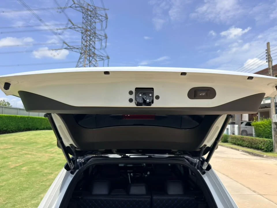 2025 Toyota Yaris Cross AC200 3
