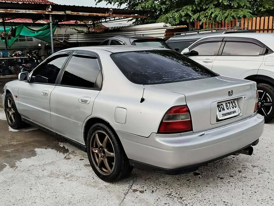 Honda Accord V 3