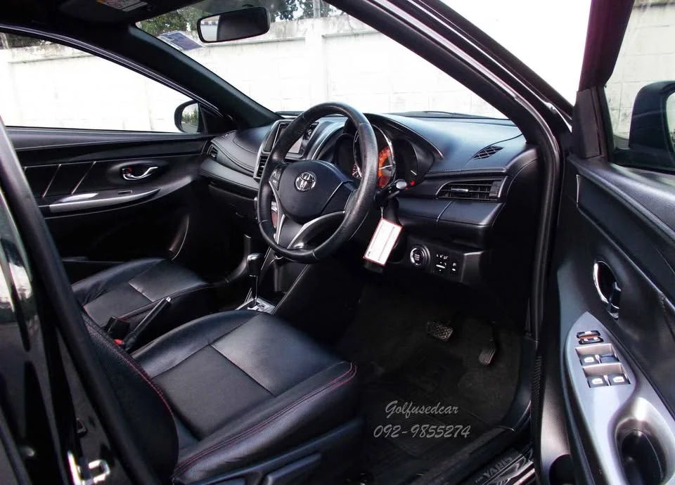 2015 Toyota Yaris III 3