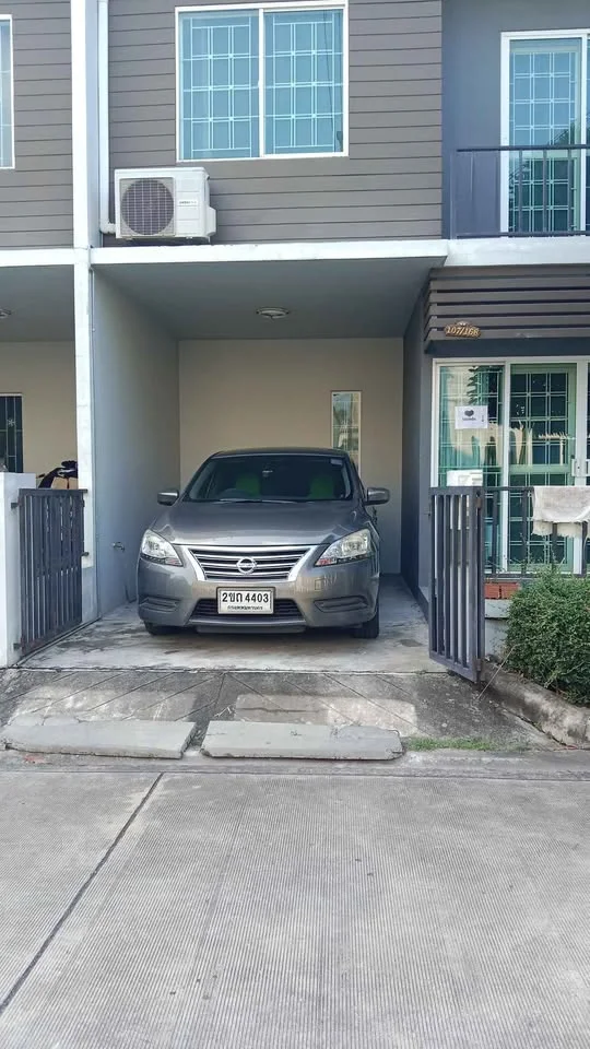 2012 Nissan Sylphy III (B17) 2