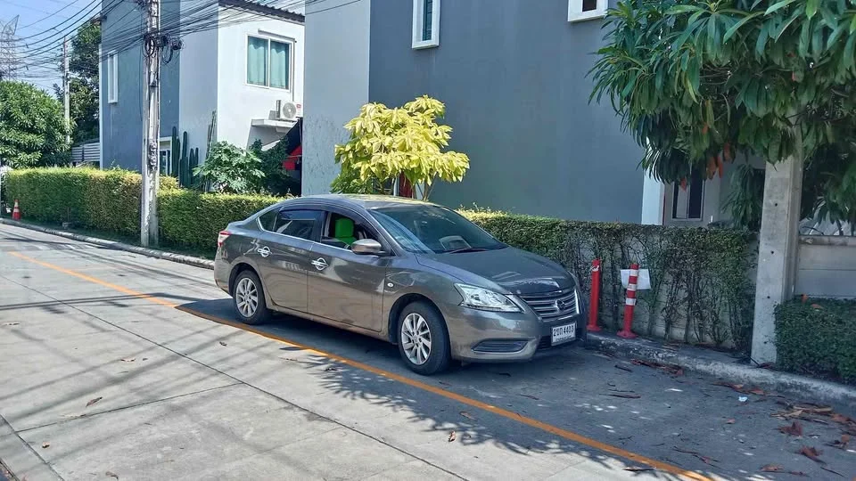 2012 Nissan Sylphy III (B17) 3