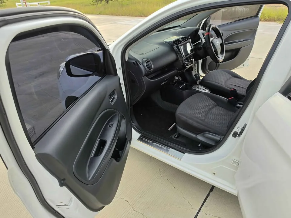 2013 Mitsubishi Mirage VI 2