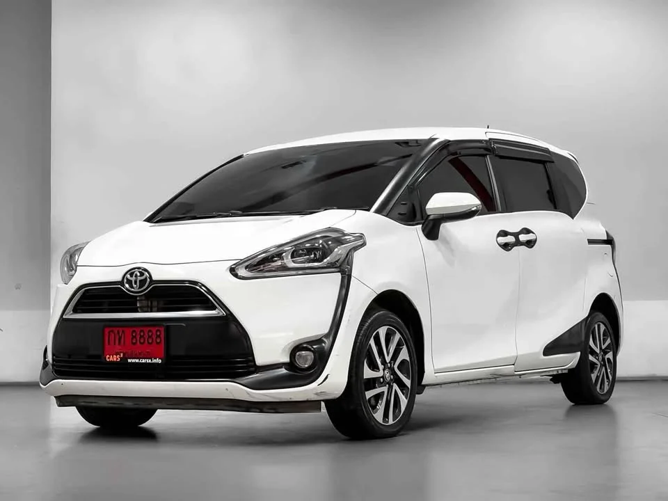 2017 Toyota Sienta II 3