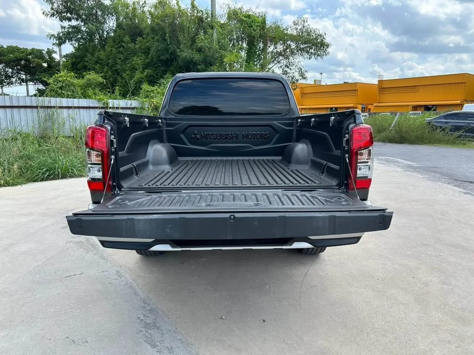 2019 Mitsubishi Triton V 2