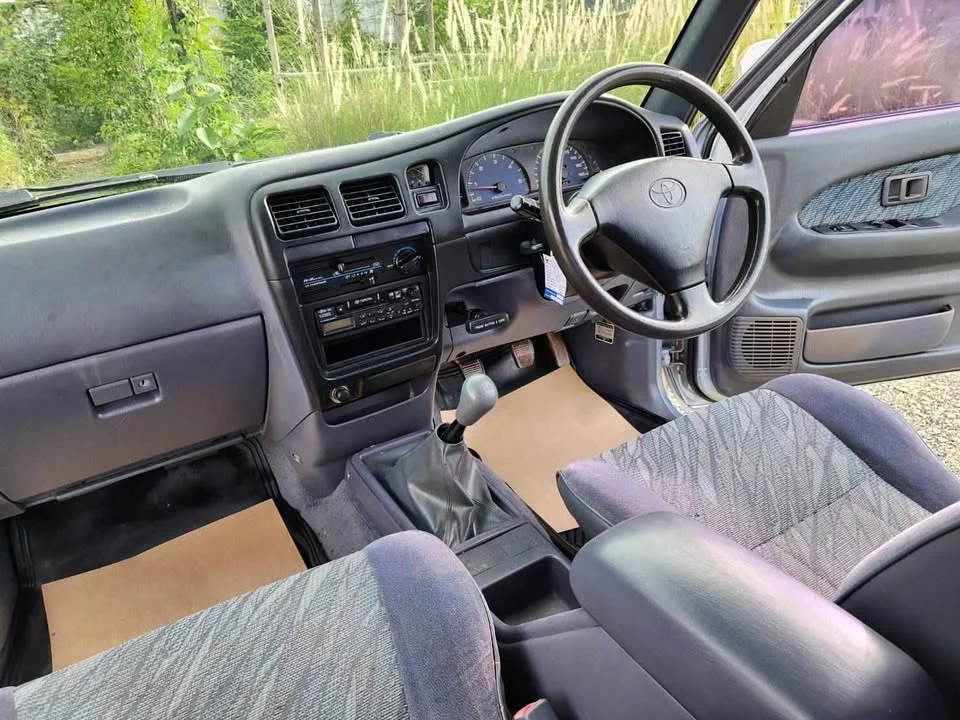 1999 Toyota Hilux Tiger VI 2