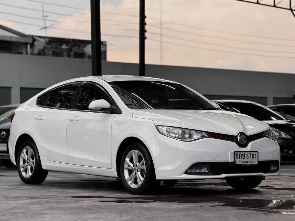 2015 MG 5 I  3
