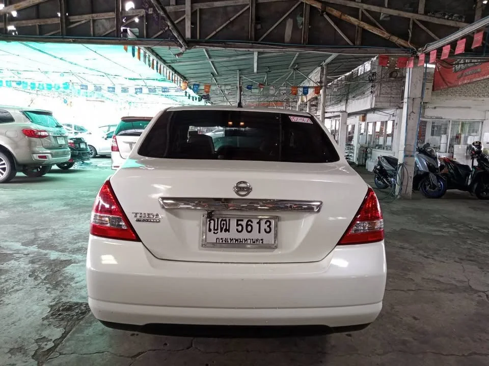2011 Nissan Tiida I (C11) 3