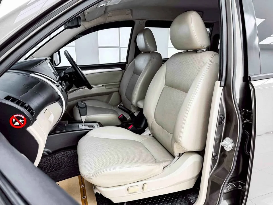 2011 Mitsubishi Pajero Sport II 3