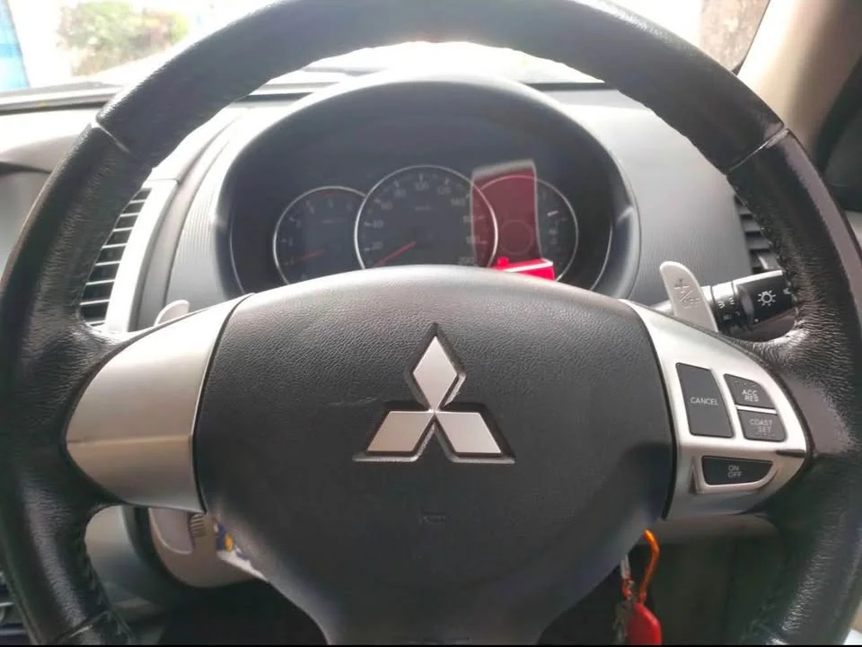 2012 Mitsubishi Pajero Sport II 2