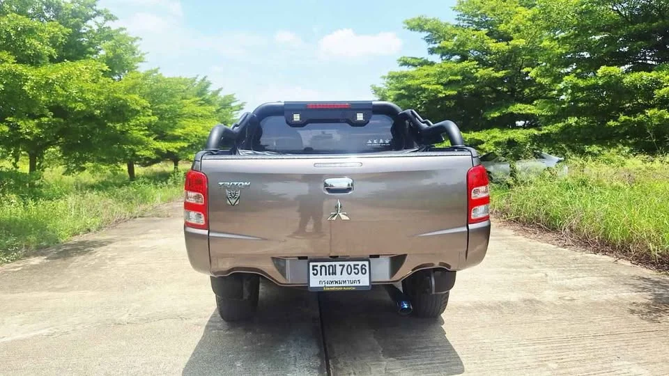 2015 Mitsubishi Triton V 3