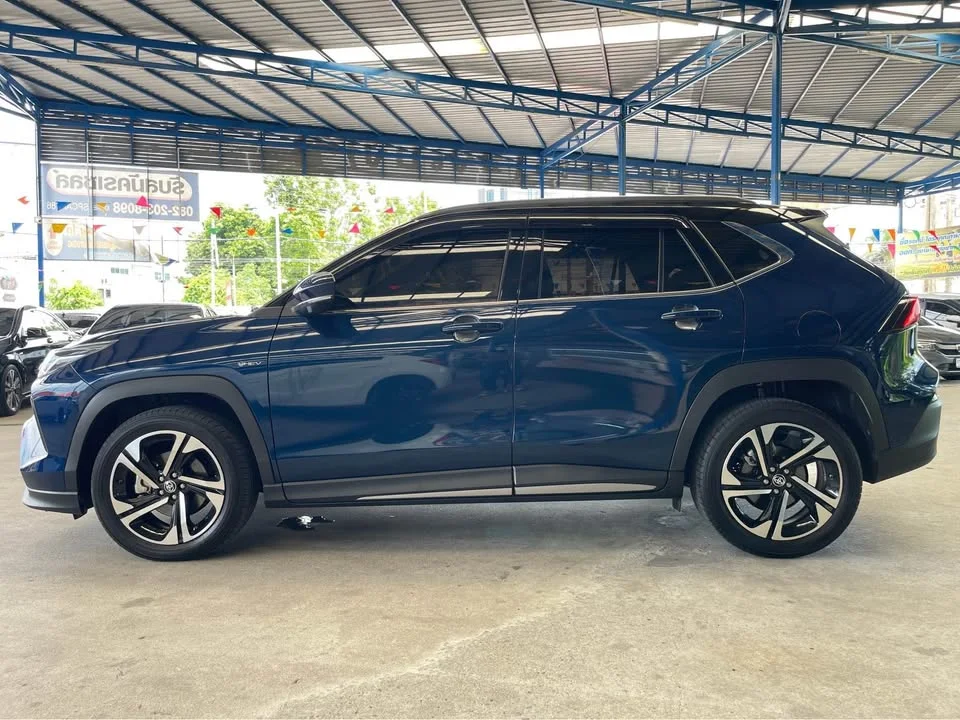 2023 Toyota Yaris Cross AC200 3