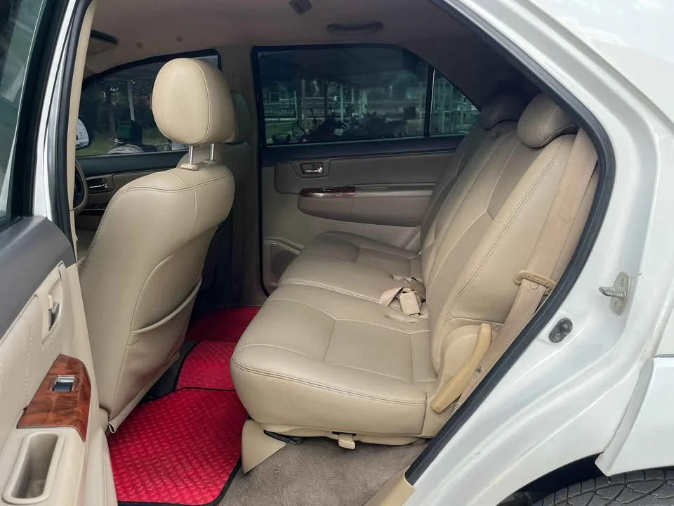 2013 Toyota Fortuner I 2