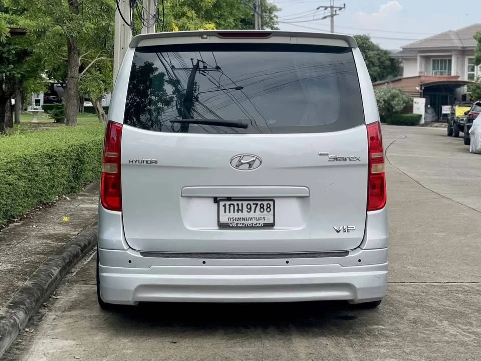 2011 Hyundai H-1 II 3