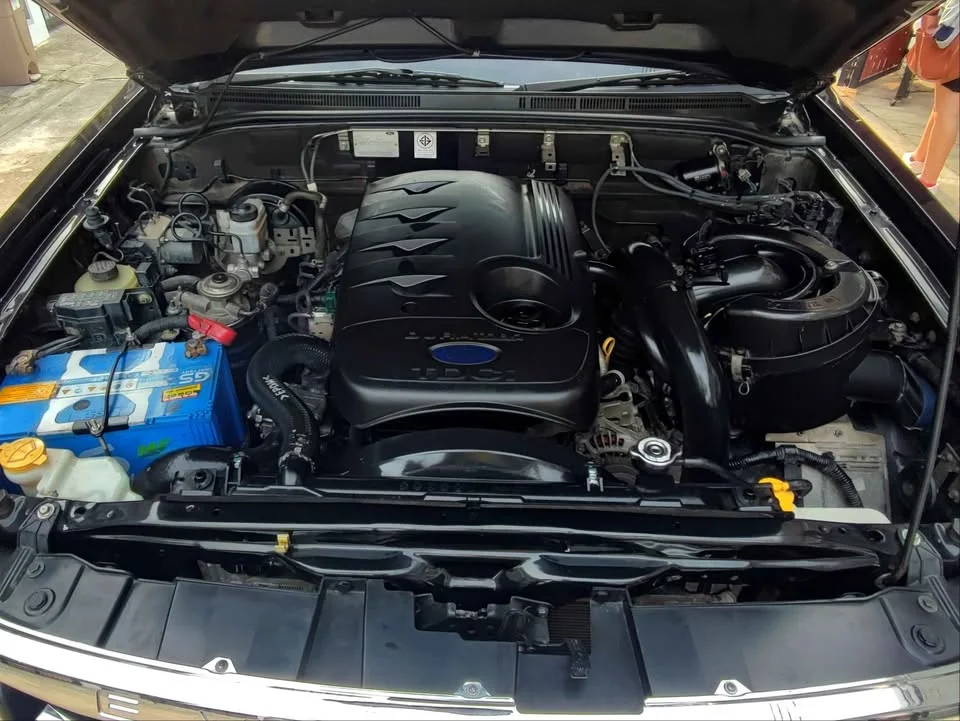 2010 Ford Everest I 2