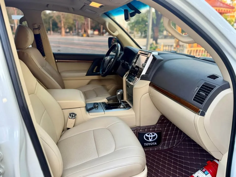 2016 Toyota Land Cruiser J200 2