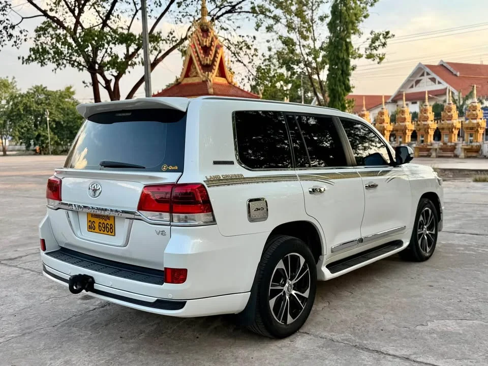 2016 Toyota Land Cruiser J200 3