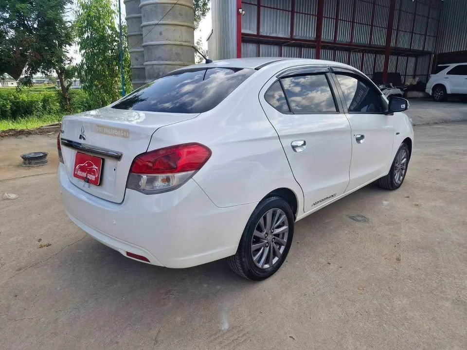 2017 Mitsubishi Attrage VI 3