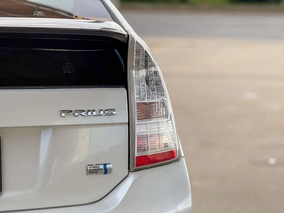 2011 Toyota Prius III 3