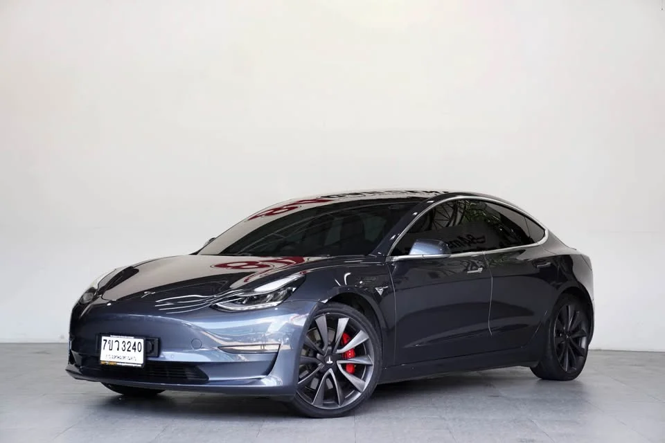 2020 Tesla Model 3 2