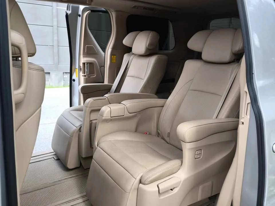 2014 Toyota Alphard, Vellfire II (AH20) 3