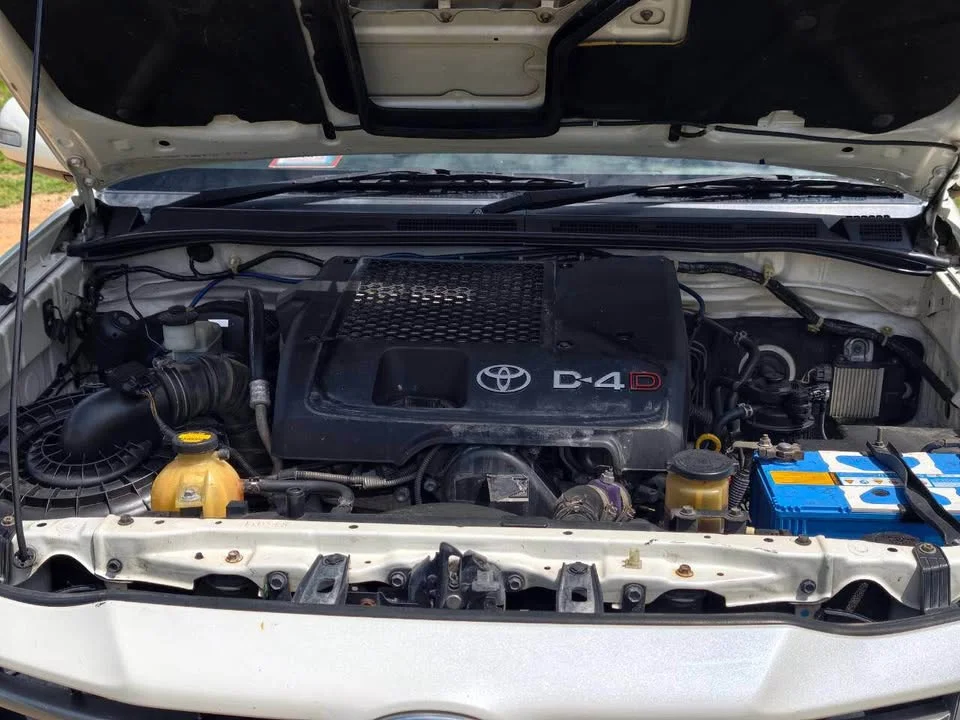 2014 Toyota Hilux VII 3