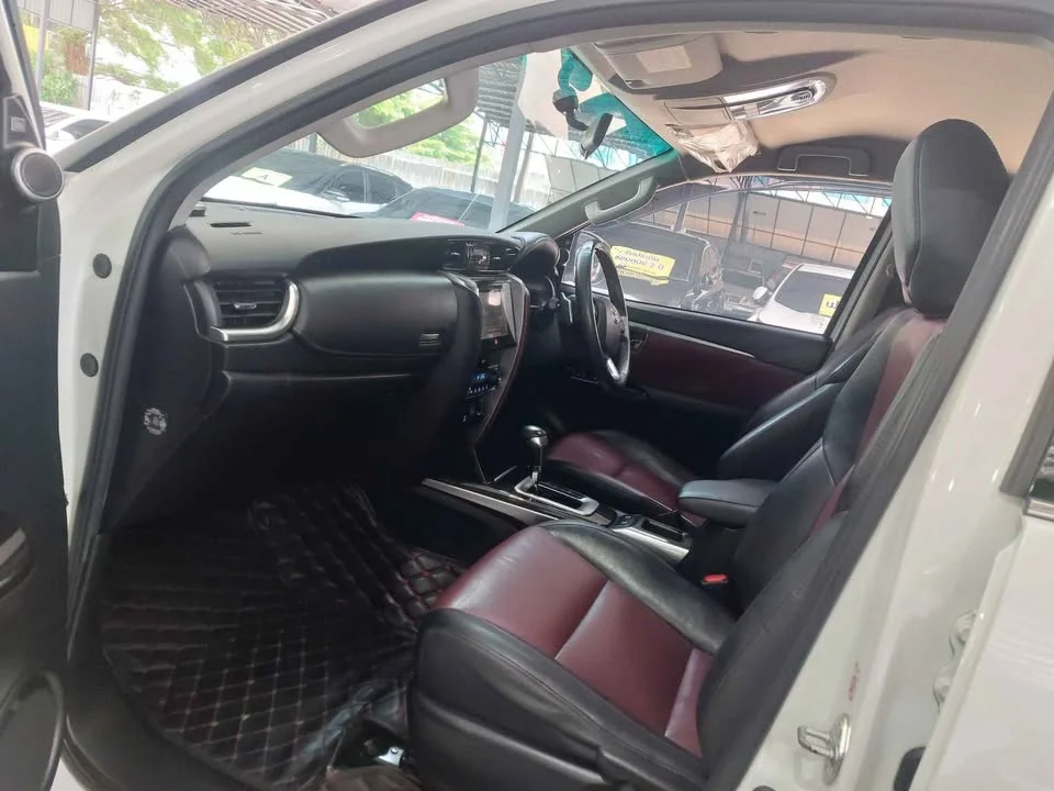 2017 Toyota Fortuner II 2