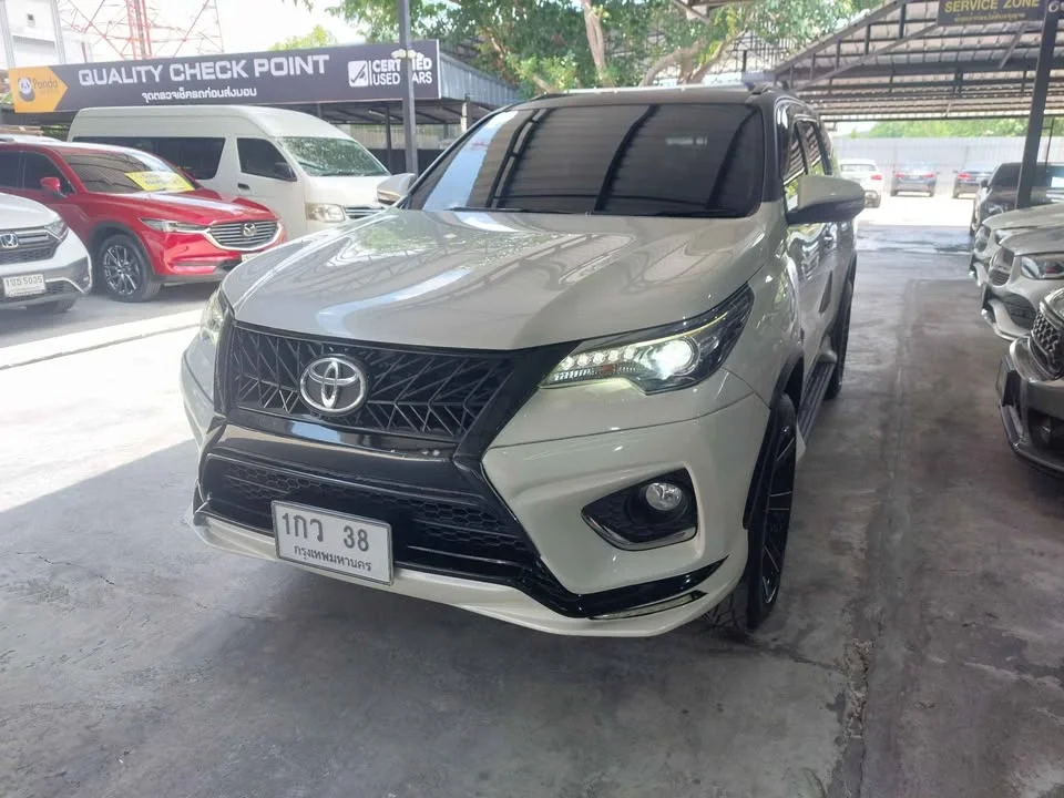 2017 Toyota Fortuner II 3