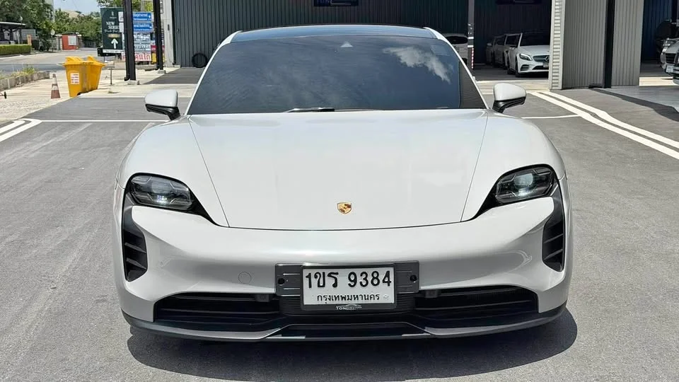 2021 Porsche Taycan 9J1 2