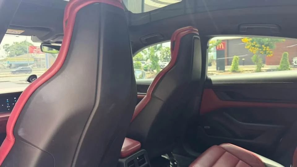 2021 Porsche Taycan 9J1 3