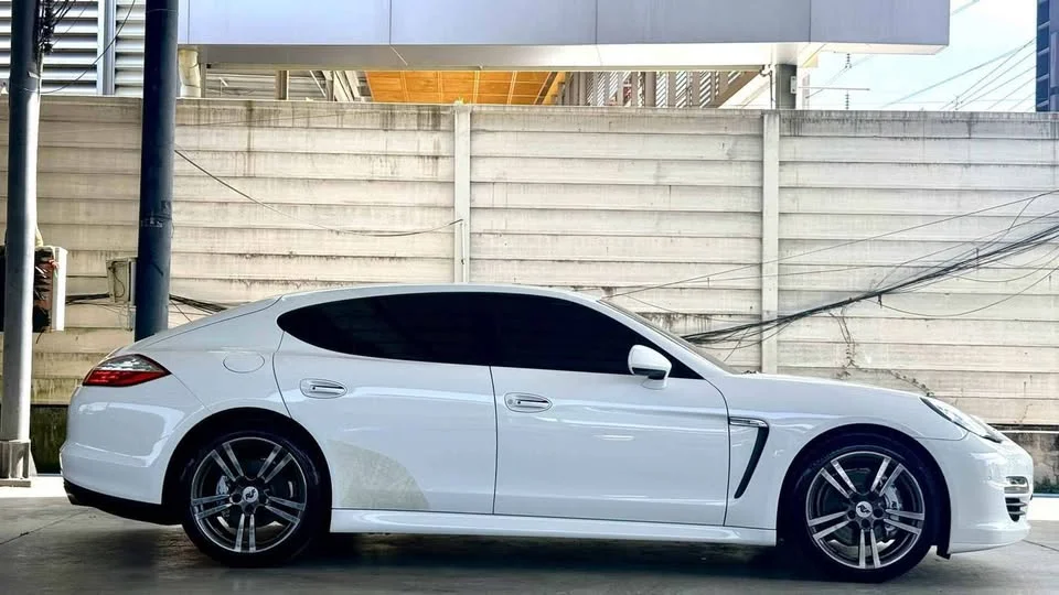 2011 Porsche Panamera I 3