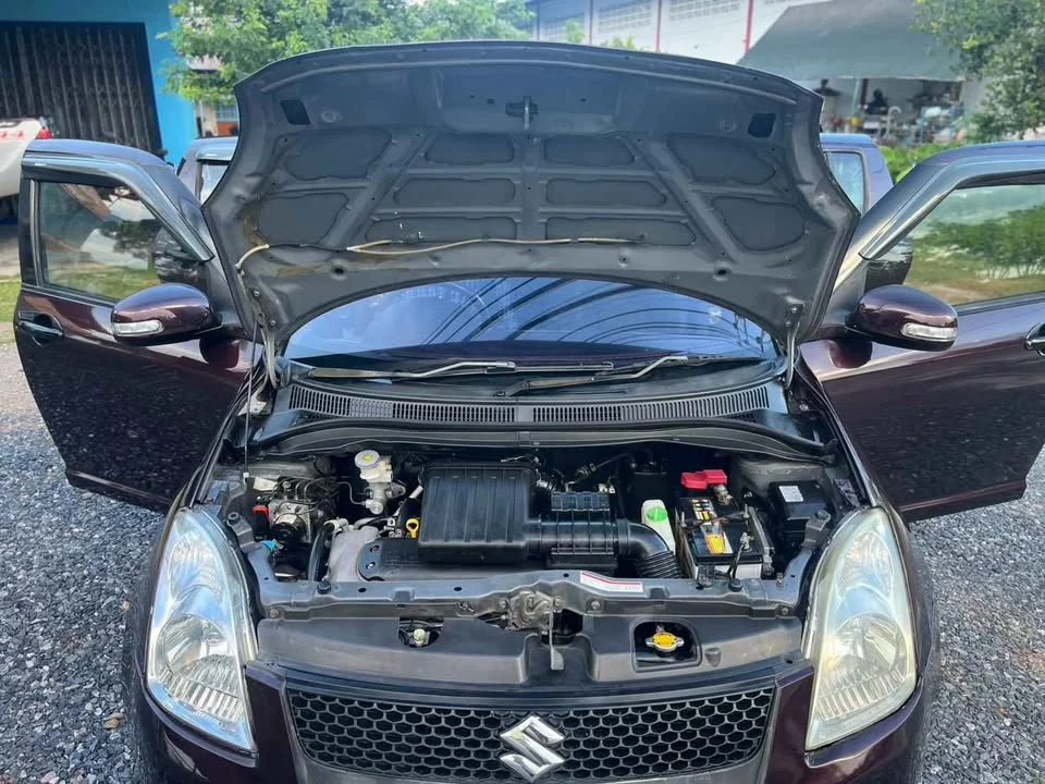 2011 Suzuki Swift I 3