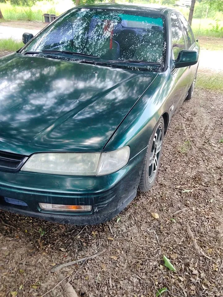 1994 Honda Accord V 2